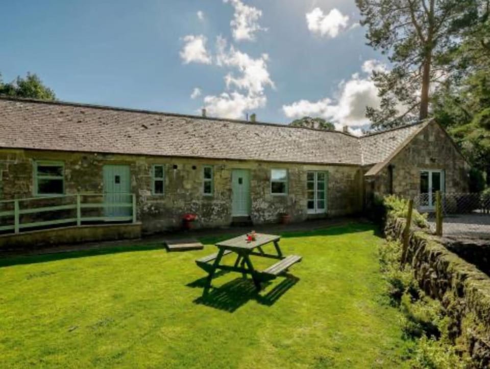 Nith Riverside Cottages Hotel in England
