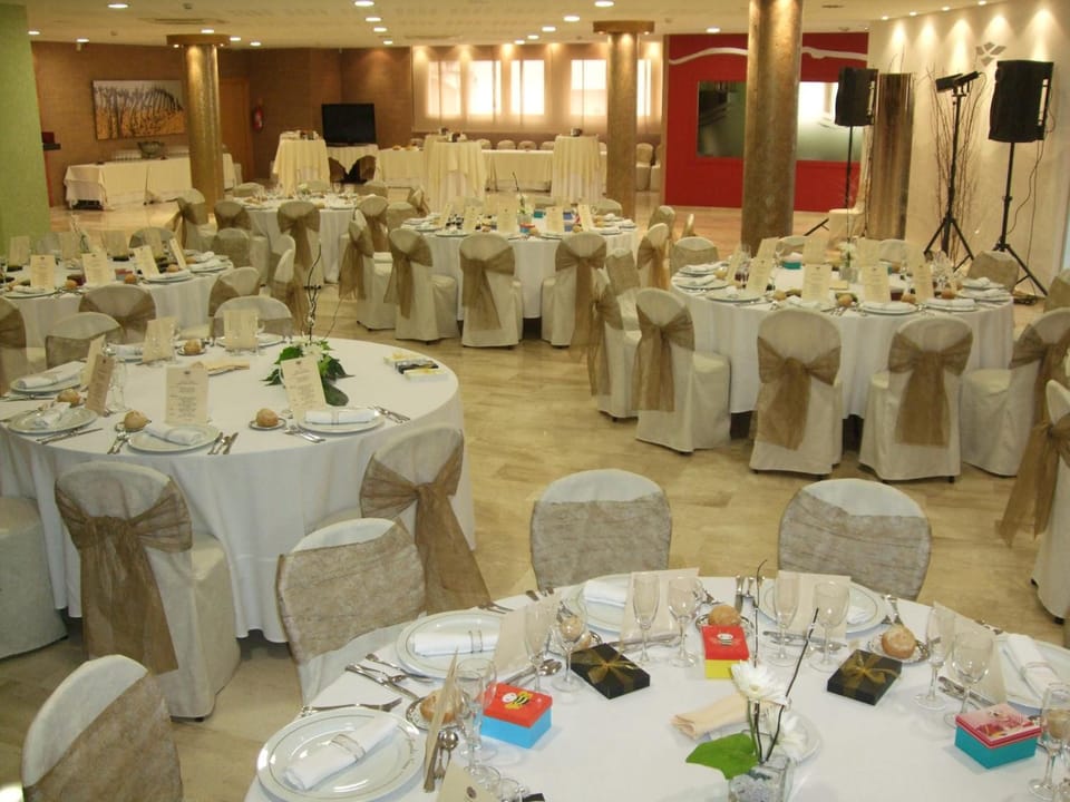 Banquet hall