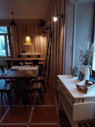 Auberge Buissonniere Hotel in Provence-Alpes-Côte d'Azur