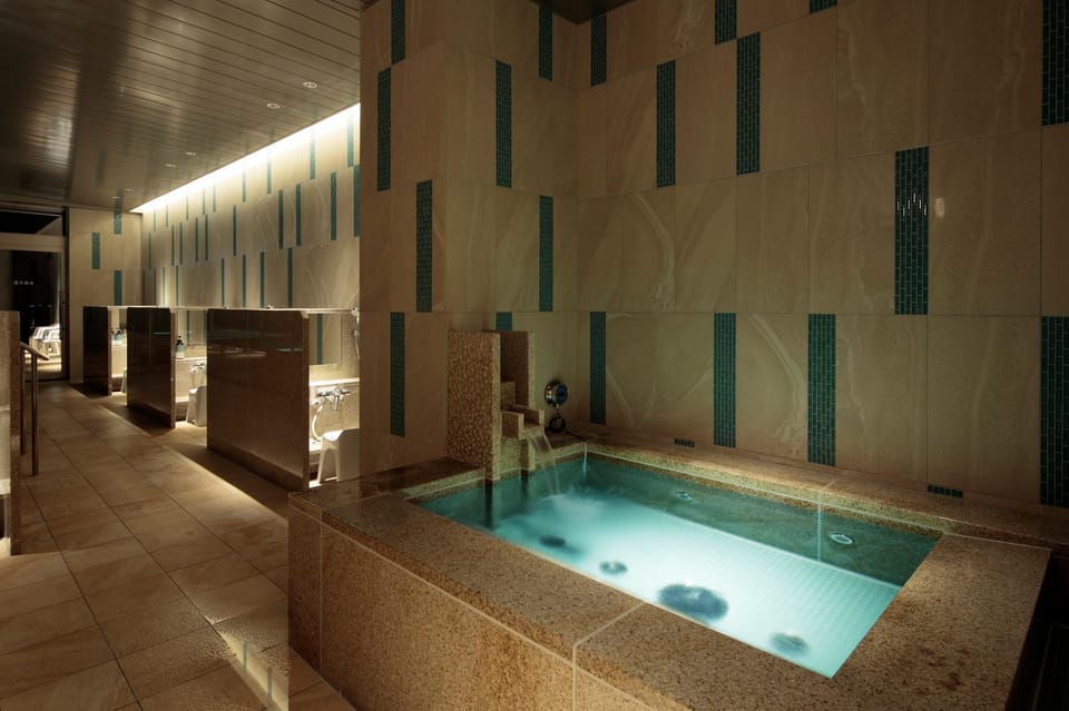 Open air bath