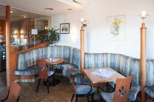 Pension Post - Sistrans Hotel in Innsbruck