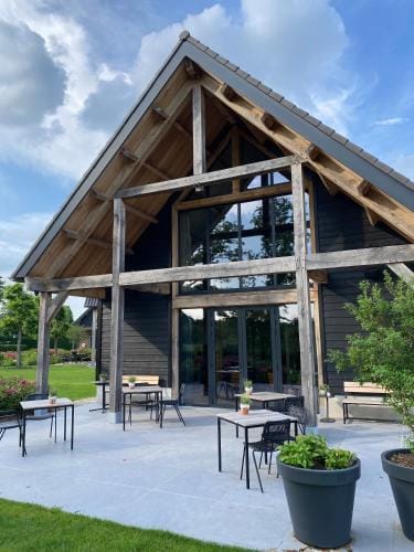 Glundr! Hotel in Limburg (province)