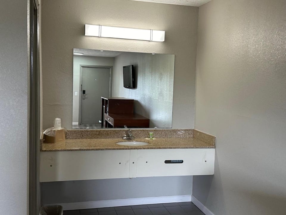Express Inn Hotel in Mississippi