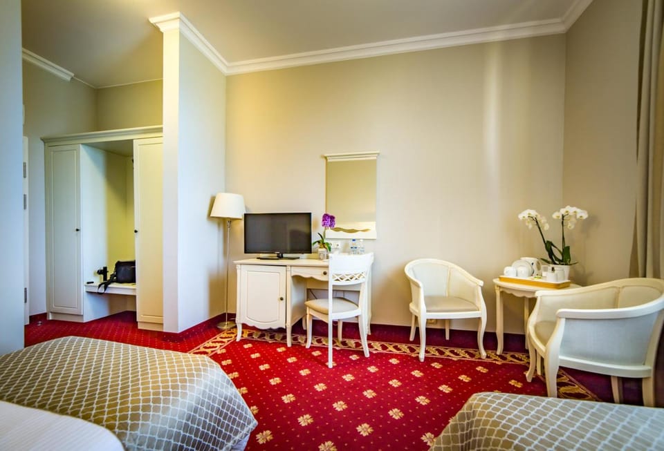 Hotel Sobienie Krolewskie Hotel in Masovian Voivodeship