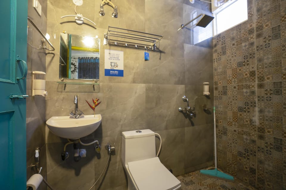Shalom Backpackers Anjuna Goa Hostel in Goa, India