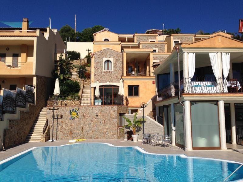 Hotel Solanas Hotel in Sardinia