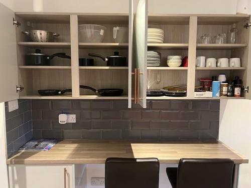 Newly refurbished studio, great location 8 studios Hotel in Nottingham