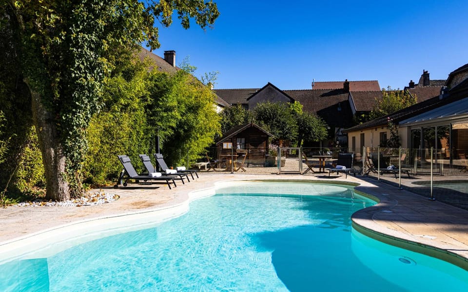 Logis Relais de la Source Hotel in Bourgogne-Franche-Comté