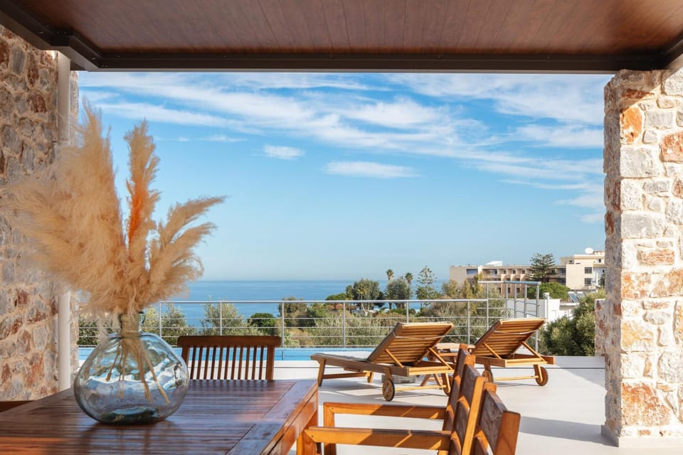 Oinolithos Luxury Villas Hotel in Crete