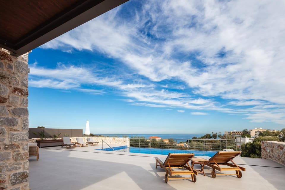 Oinolithos Luxury Villas Hotel in Crete