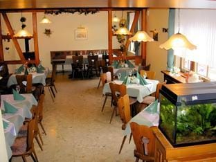 Gasthof 'Zum Reifberg' Hotel in Ilmenau