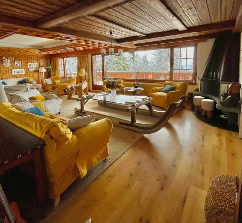 Colorado Riders Chalet Hotel in Crans-Montana