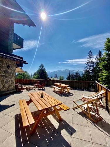 Colorado Riders Chalet Hotel in Crans-Montana