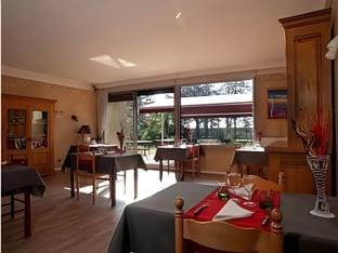 Logis Hotel l'Abricotine Hotel in Provence-Alpes-Côte d'Azur