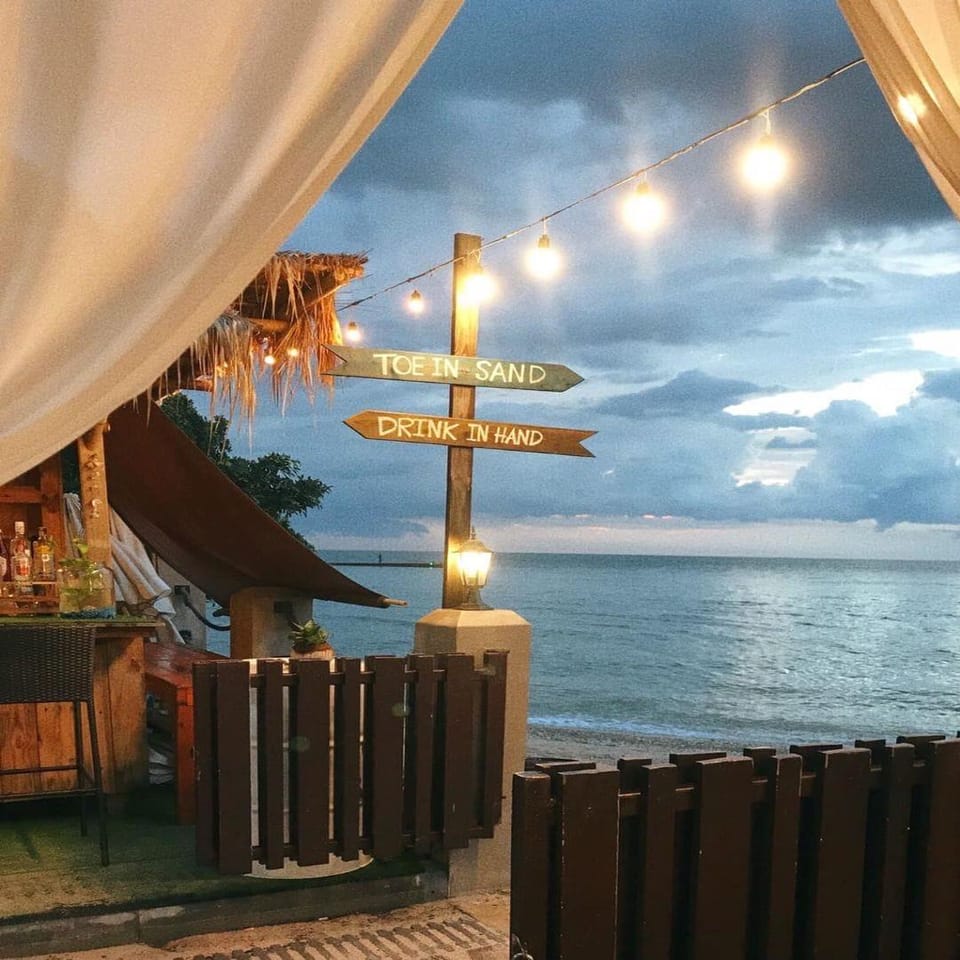 Mayaana Beach Resort Pattaya Hotel in Chon Buri Changwat