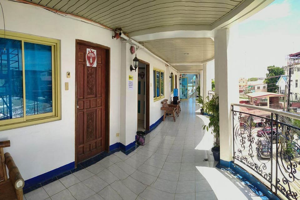 Istroberi Inn Palawan near Airport Hotel in Puerto Princesa