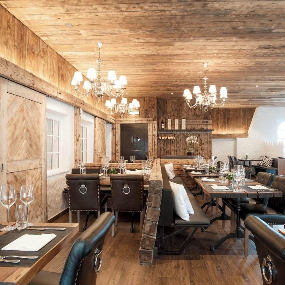 Landgasthof Leuen Hotel in Zurich City