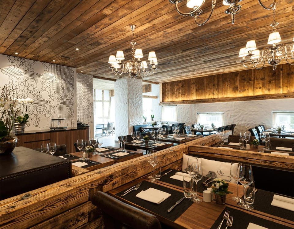 Landgasthof Leuen Hotel in Zurich City