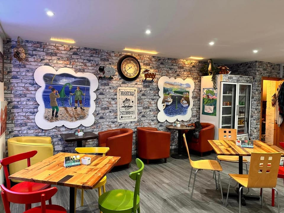 Loch Ness Gate House Hotel in Fort Augustus
