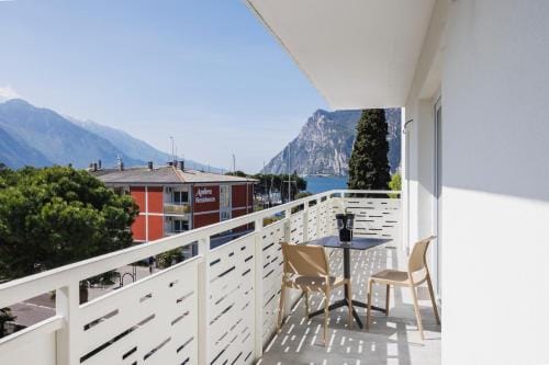 Lake Side Suites Hotel in Riva del Garda