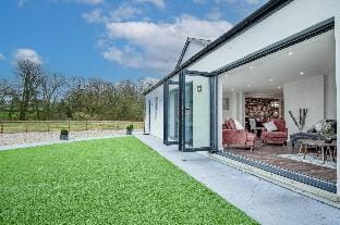 Kiln Park Farmhouse - 4 Bedroom Cottage - Narberth Hotel in Narberth