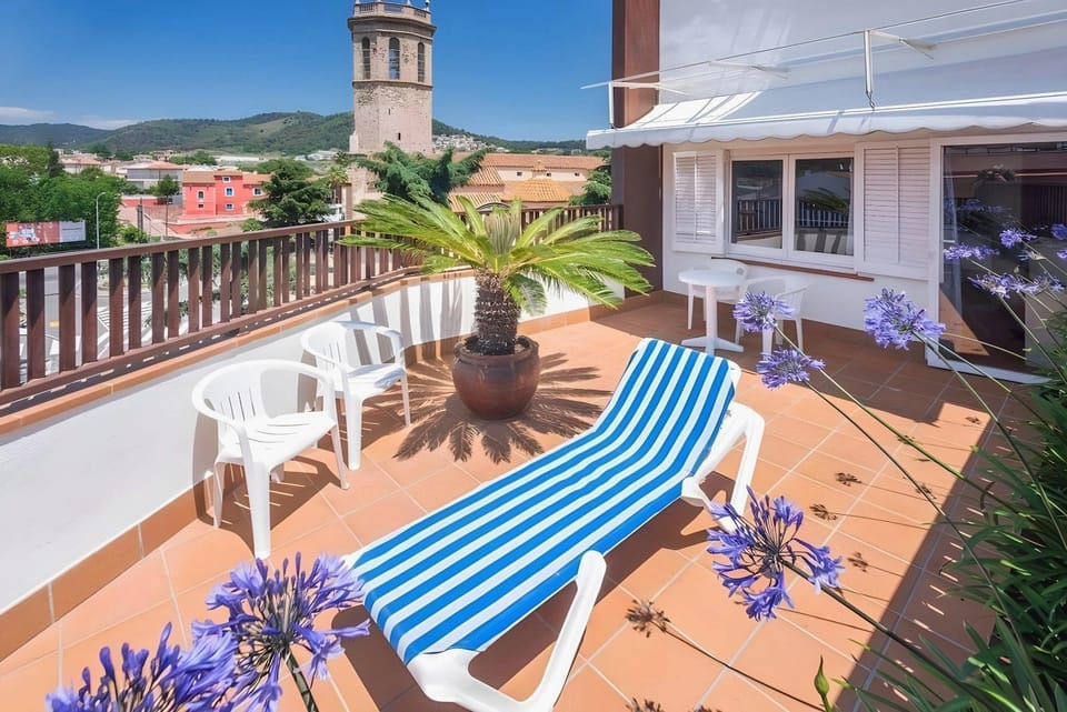 HOTEL MERCE Apartment hotel in Maresme