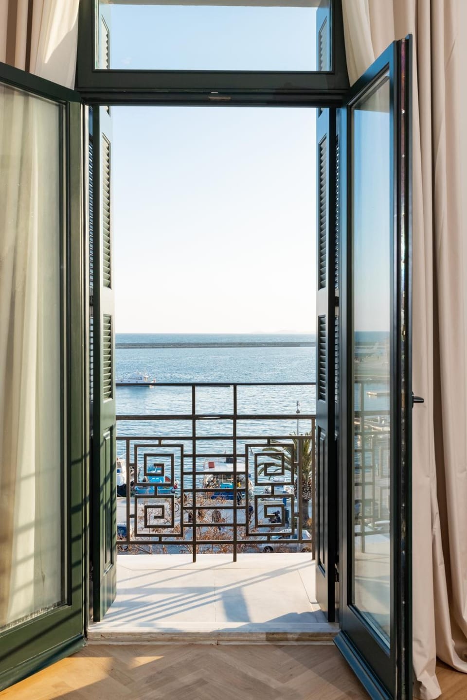EPICURE SUITES Hotel in Kavala
