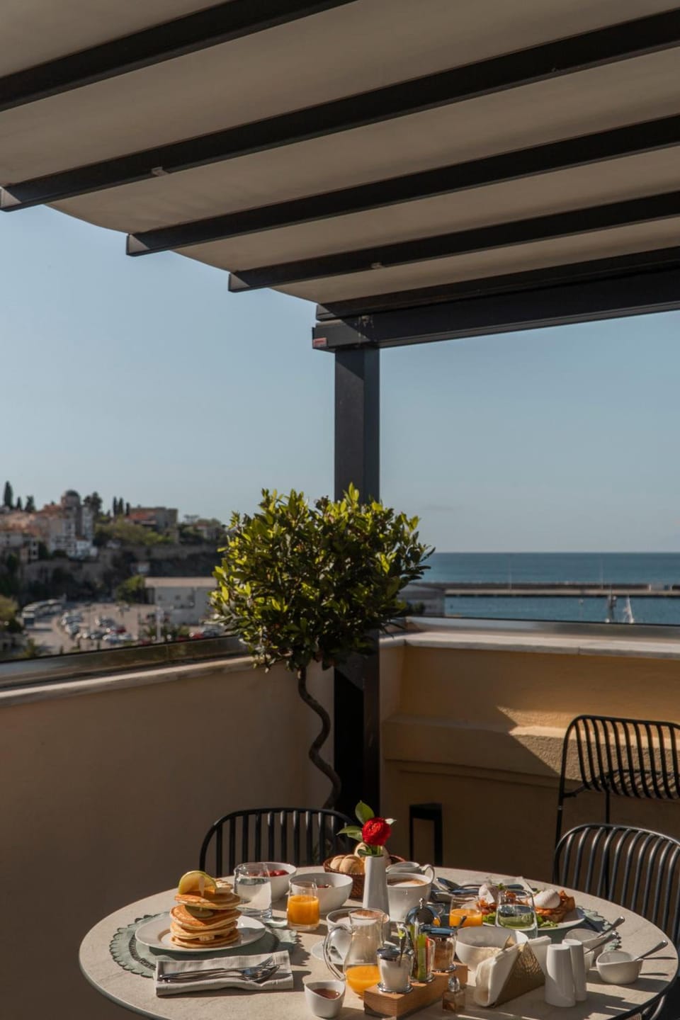 EPICURE SUITES Hotel in Kavala