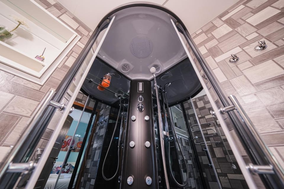Station Guest House - Lollo Luxury Apartment hotel in Vilnius