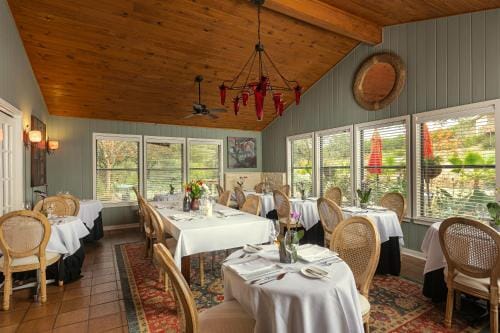 Blair House Inn and Spa Hotel in Wimberley