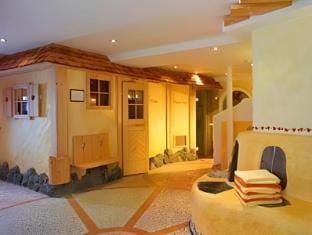 Natur-&Alpinhotel Post Hotel in Trentino-South Tyrol