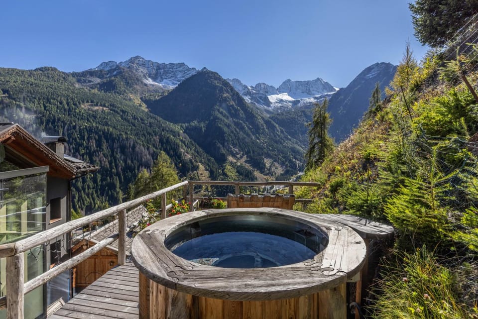 Hotel Chalet Al Foss - Adults Only Hotel in Province of Brescia