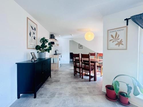 Apartmenthaus am Dom - Zentrum & Ruhige Lage, Perfekt fur Business Trip, Auch fur Familie, Viel Plat Hotel in Halle Saale