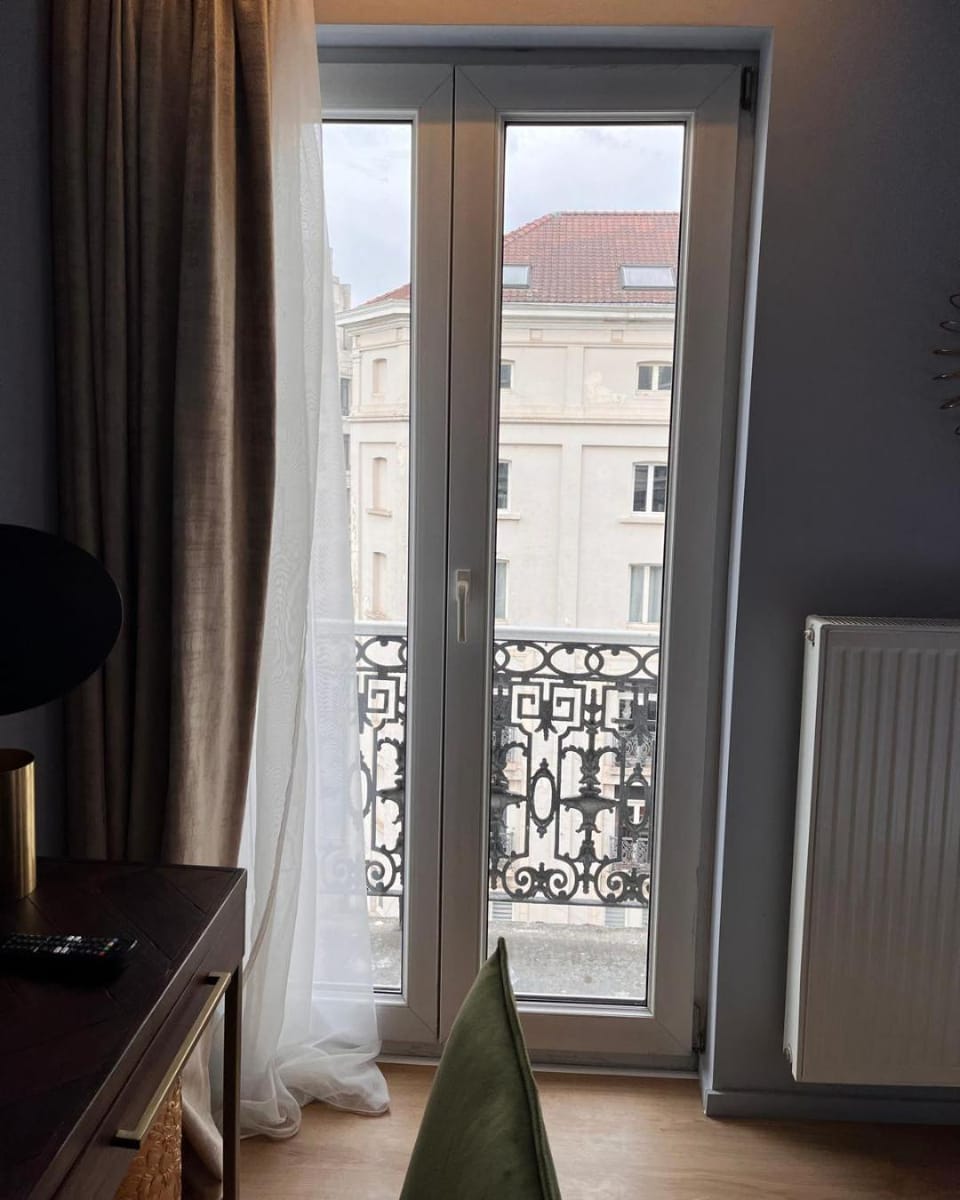 Hotel La Piece Hotel in Brussels