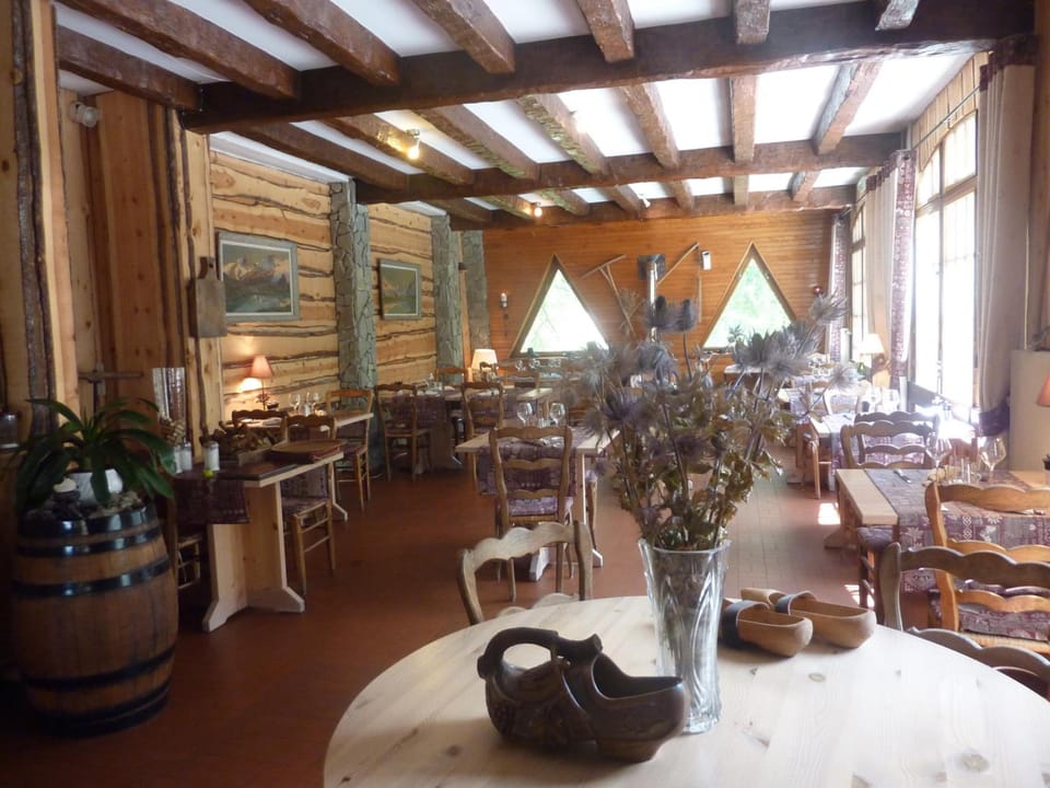 Les Agneaux Hotel in La Grave