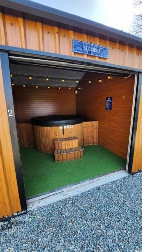 Belraugh Mountain View Hot Tub Lodges Hotel in Northern Ireland