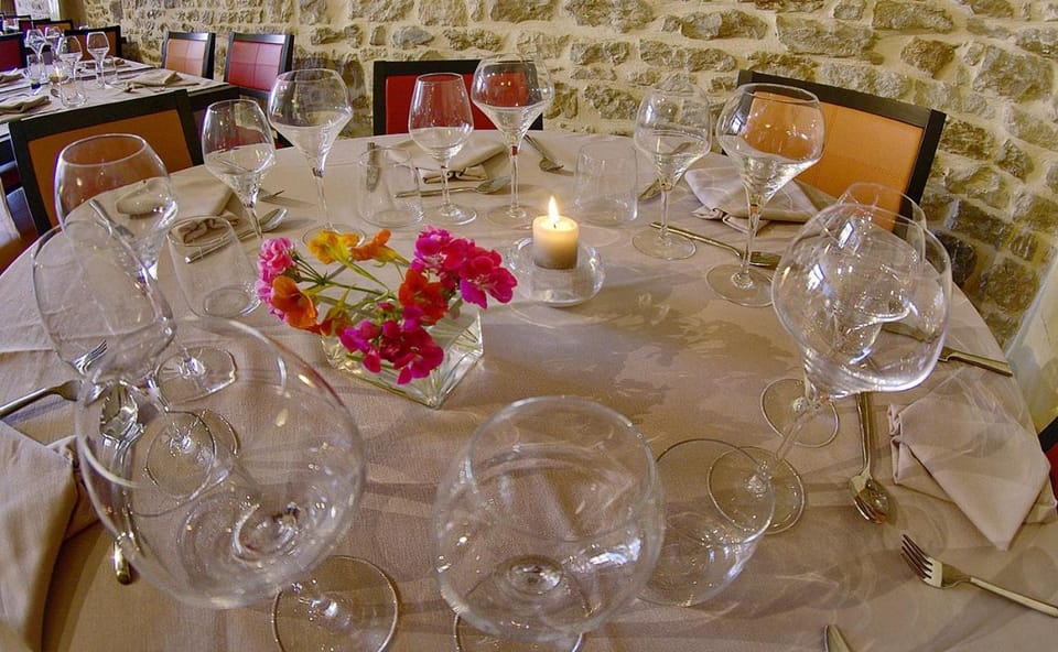Logis Relais Du Lac Hotel in Bourgogne-Franche-Comté