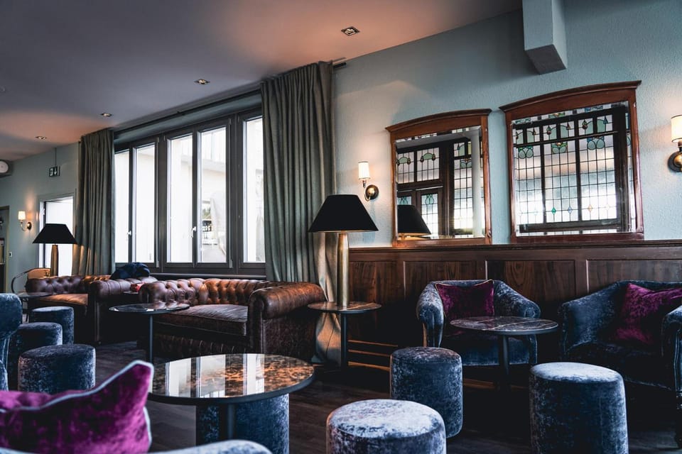Bar/lounge