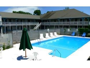 GuestLodge Motel in West Dennis