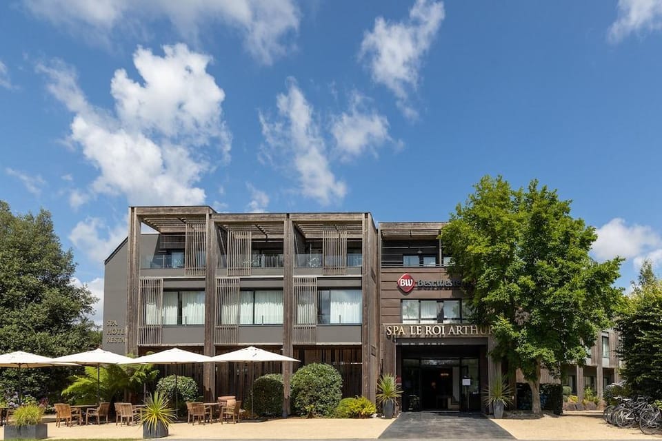 Best Western Plus Le Roi Arthur Hotel Et Spa Hotel in Centre-Val de Loire