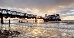 Bay View Rooms at Mentone Hotel Hotel in Weston-super-Mare