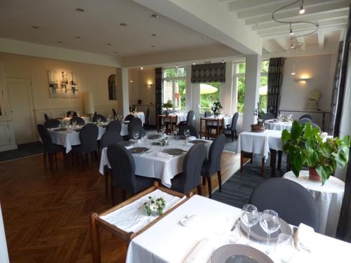 Auberge De L'Abbaye-Logis Hotel Restaurant Hotel in Normandy