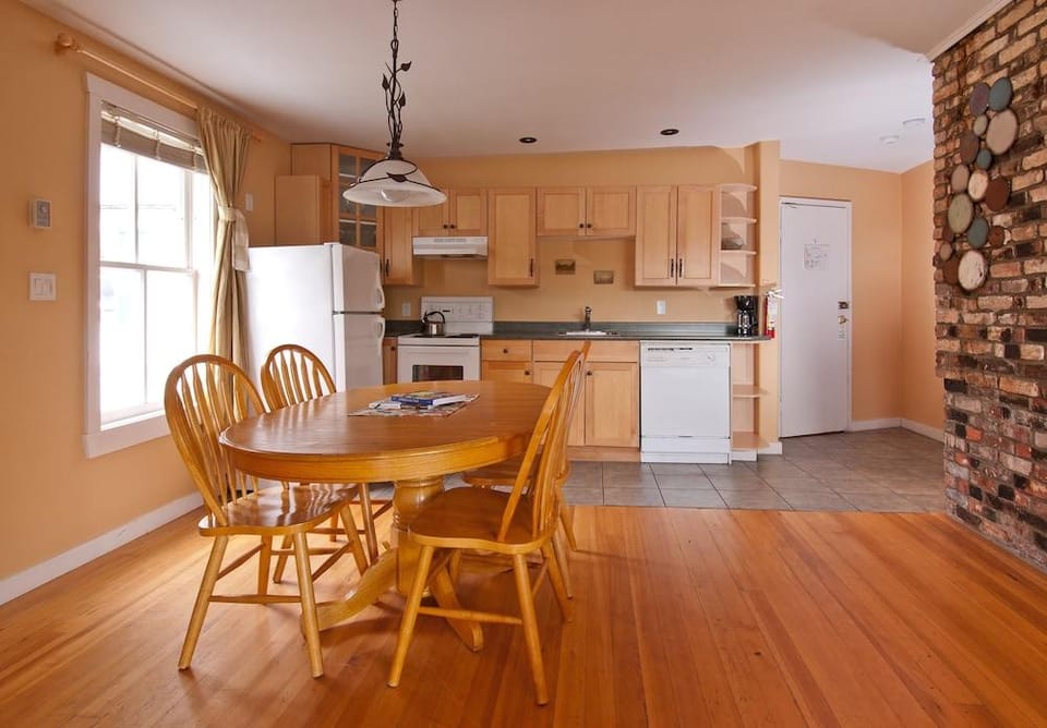 Heriot Bay Inn Inn in Campbell River