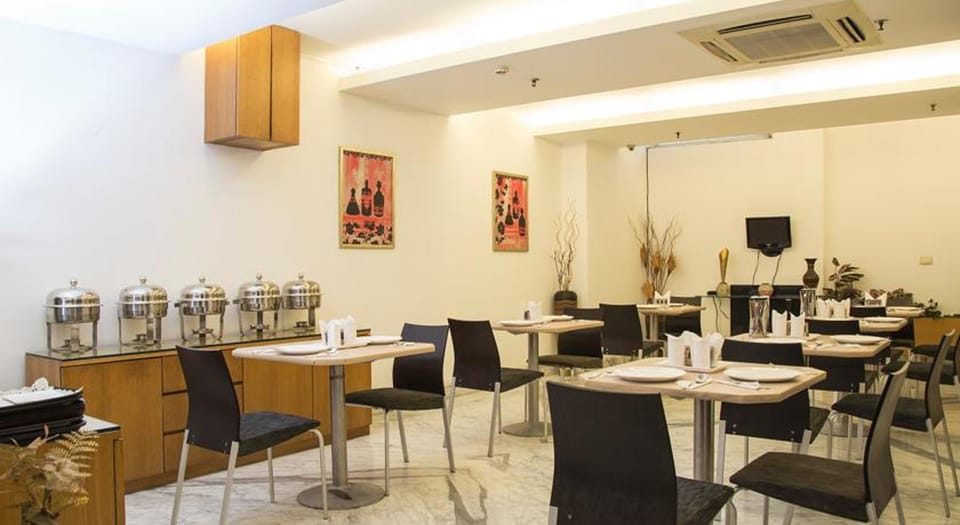 CRS Inn Inn in Gurugram