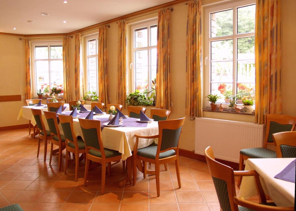 Landhaus Schend Hotel in Cochem-Zell