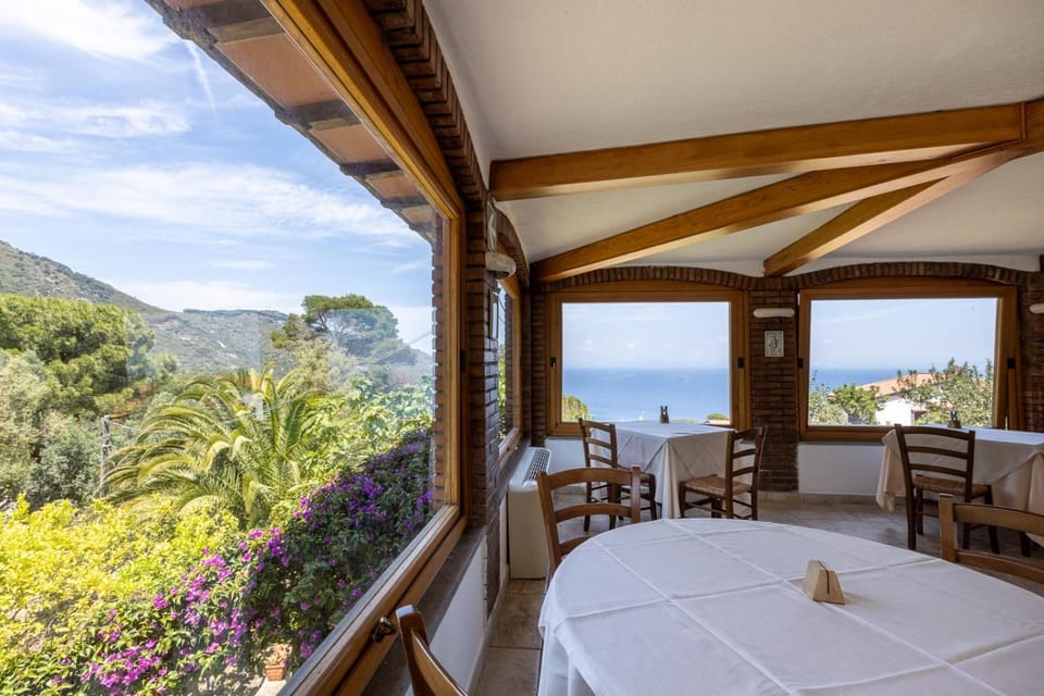 Hotel Castello Monticello Hotel in Tuscany