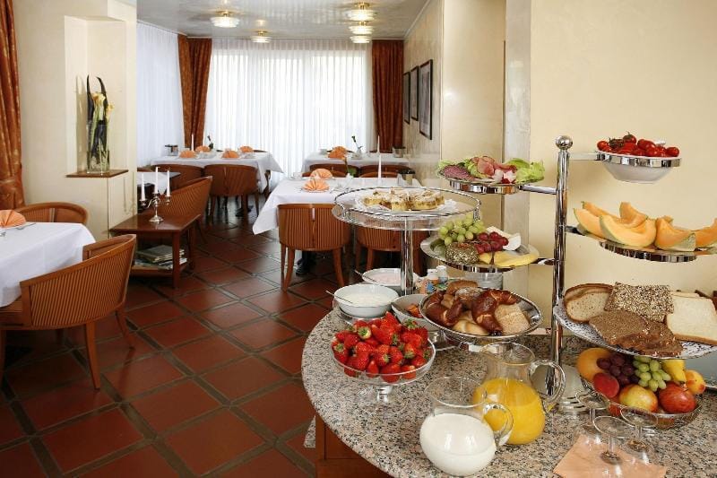 Hotel Regina Hotel in Cologne