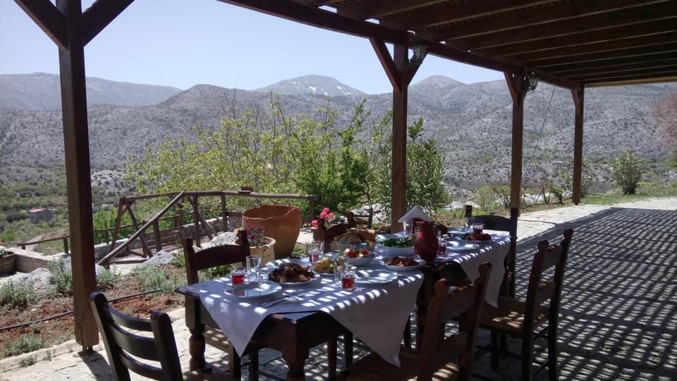 Arodamos Guesthouse Hotel in Crete