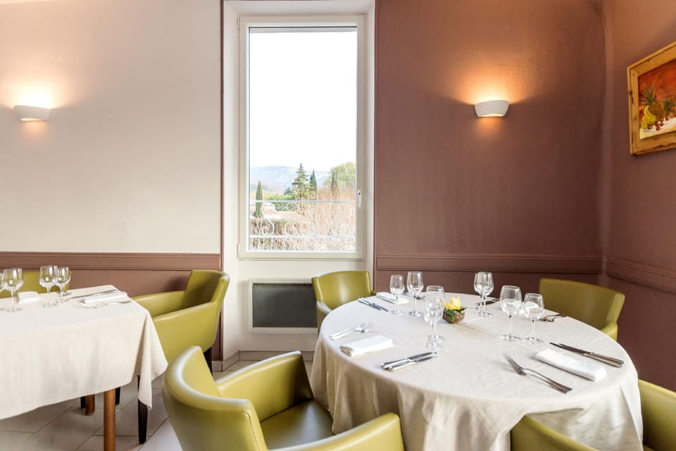 Logis Hotel Le Jabron Hotel in Provence-Alpes-Côte d'Azur