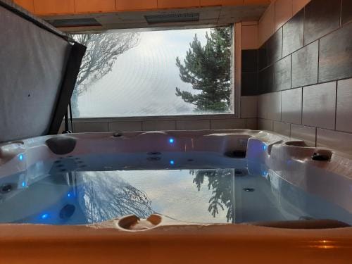 Chalet Le Paradou Hotel in La Plagne-Tarentaise
